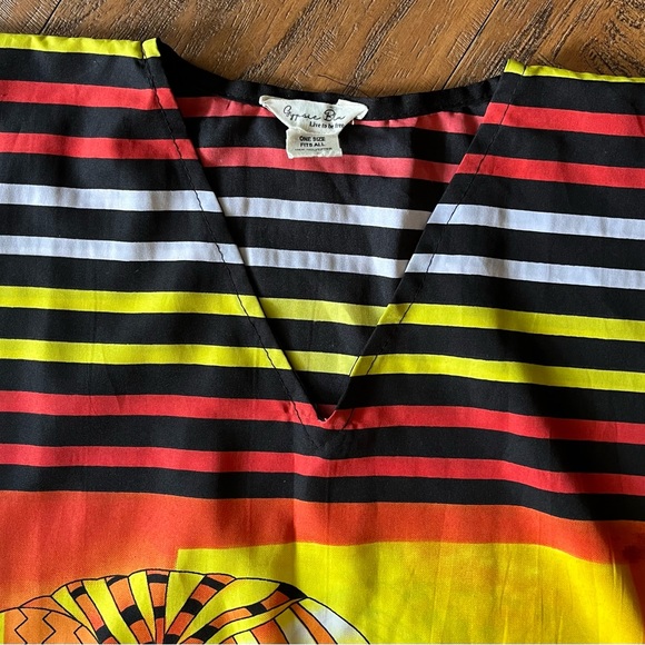 Wmns mumu Kalftan long satin like black/yellowl/red v neck cap sleeve one size - Picture 6 of 9